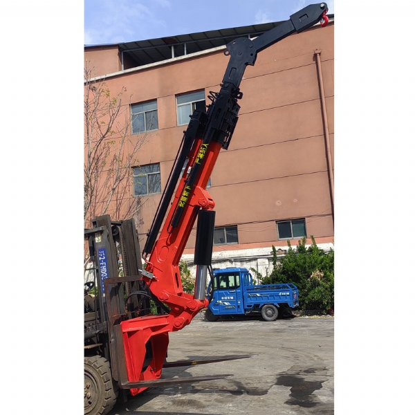 叉車飛臂吊改裝需要注意什么？如何選擇叉車吊臂？